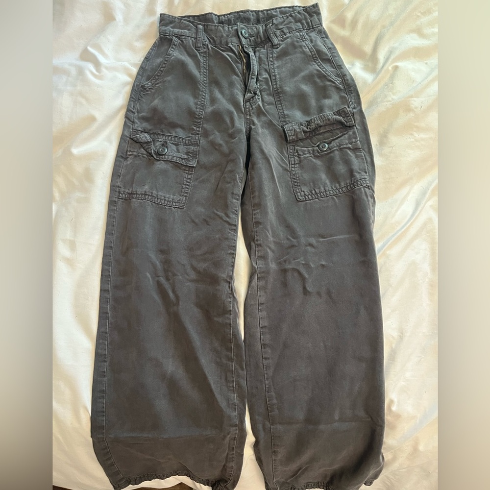 AMERICAN EAGLE CARGO PANTS